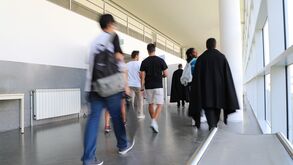 Abandono escolar continua a subir: há 11 cursos onde todos os alunos desistiram