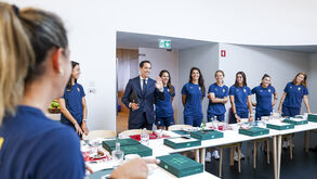 Pedro Proença apoia a Seleção feminina antes do Europeu na Suíça