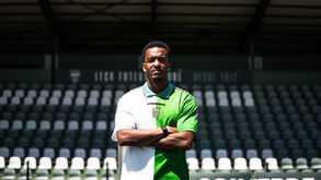 Pierre Sagna é o primeiro reforço do Leça para 2025/26