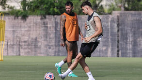 Bajrami satisfeito com a renovação de Otamendi no Benfica e elogia o trabalho de Bruno Lage