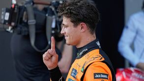 Lando Norris 'voa' e alcança primeira pole da McLaren na Áustria em 25 anos