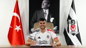 Jurasek confirmado no Besiktas, Farioli vai assinar pelo FC Porto até 2027 e Al Nassr pode garantir reforço de peso