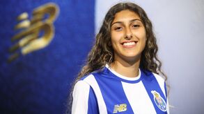 Beatriz Amorim renova contrato com o FC Porto