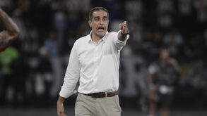 Renato Paiva reage à decisão de John Textor