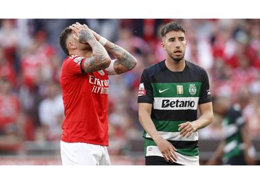 Benfica e Sporting destacam-se na equipa do ano da Liga Betclic.
