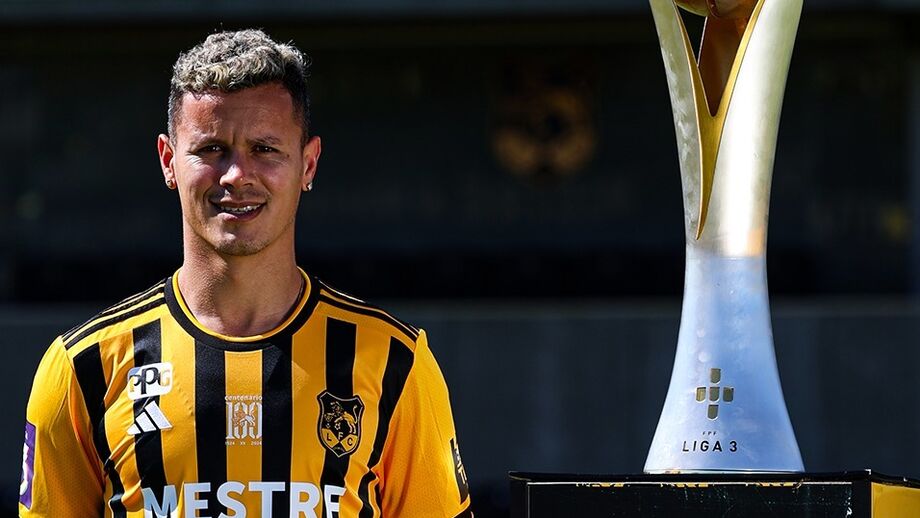 Tokinho Dória e a taça da Liga 3