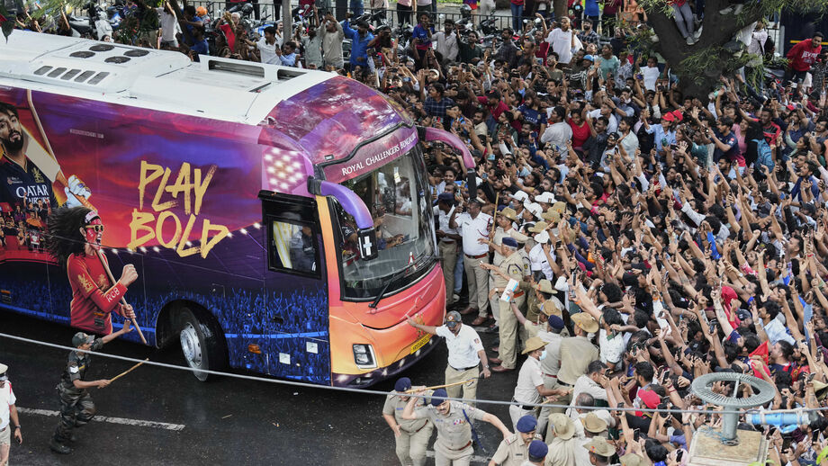 Tumulto em Bengaluru após vitória da equipa Royal Challengers causa mortos e feridos