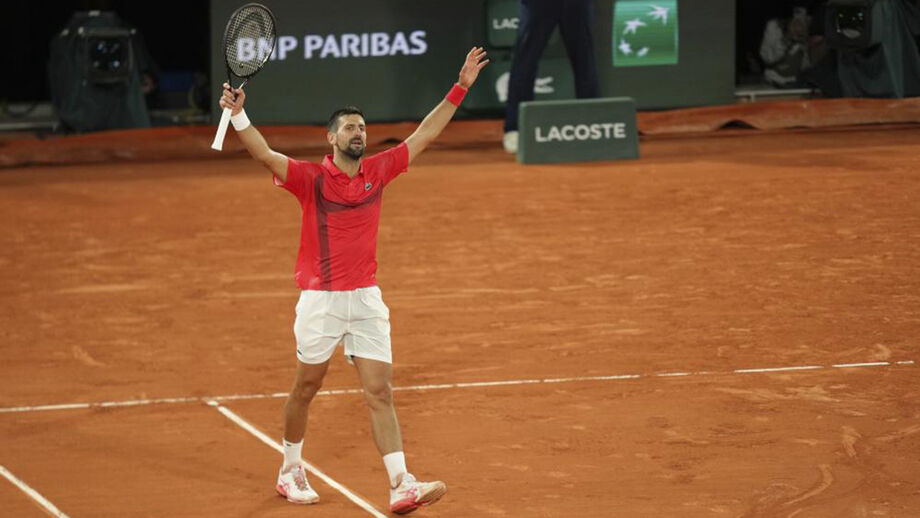 Djokovic vence Zverev em Roland Garros e defronta Sinner nas meias-finais