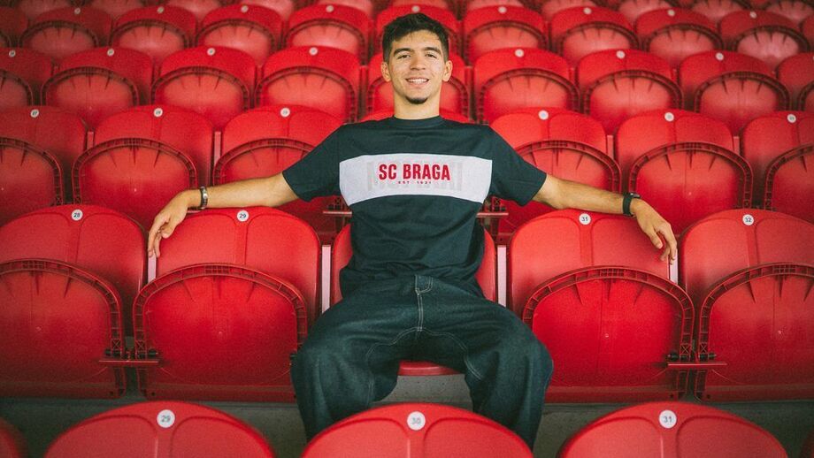 Jovem médio já chegou a treinar várias vezes na equipa principal