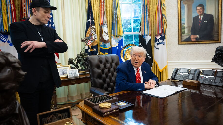 Musk visita Trump num contexto de separação litigiosa com acusações