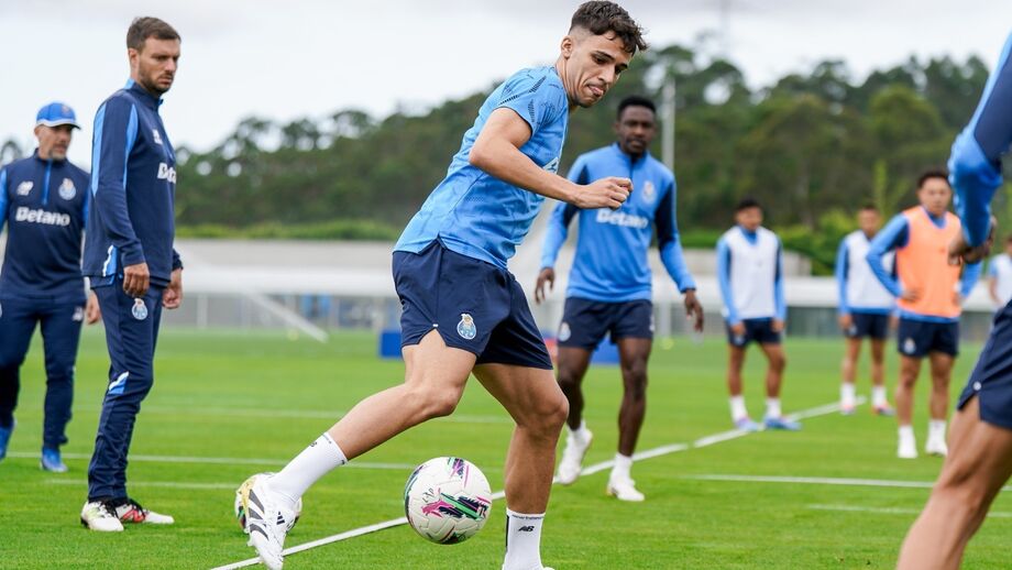 Gabri Veiga fez dois treinos no Olival