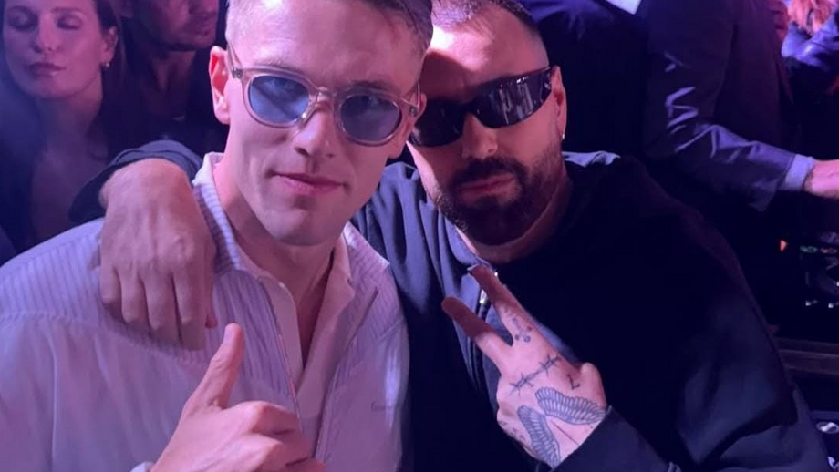 Gyökeres descontrai em discoteca de Estocolmo
e faz furor nas redes sociais: veja as imagens