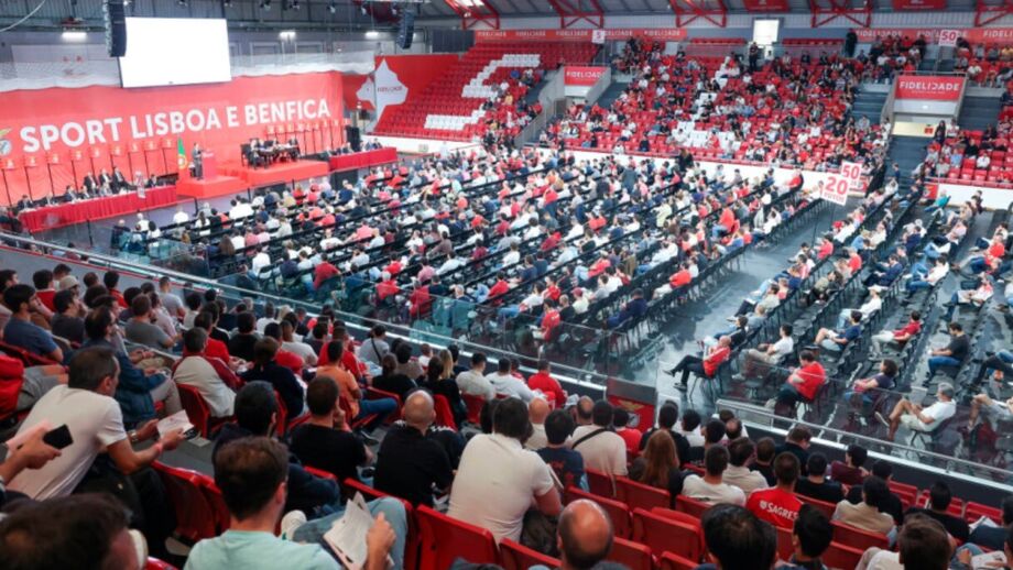 Sócios do Benfica reúnem-se em assembleia