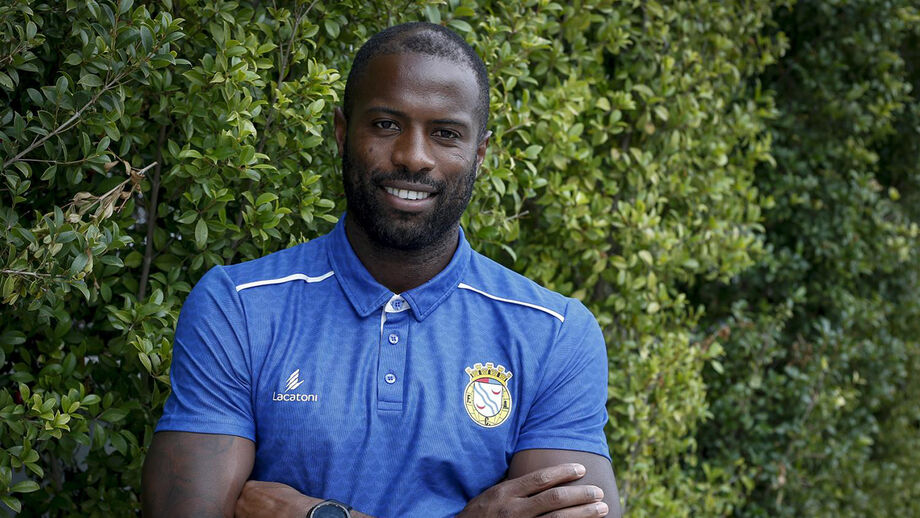 Fernando Varela pondera futuro após subida do Alverca