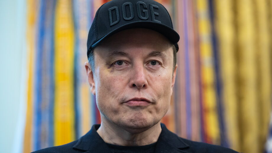 Musk enfrenta novos desafios nos projetos Tesla, SpaceX e Starlink após conflito com Trump