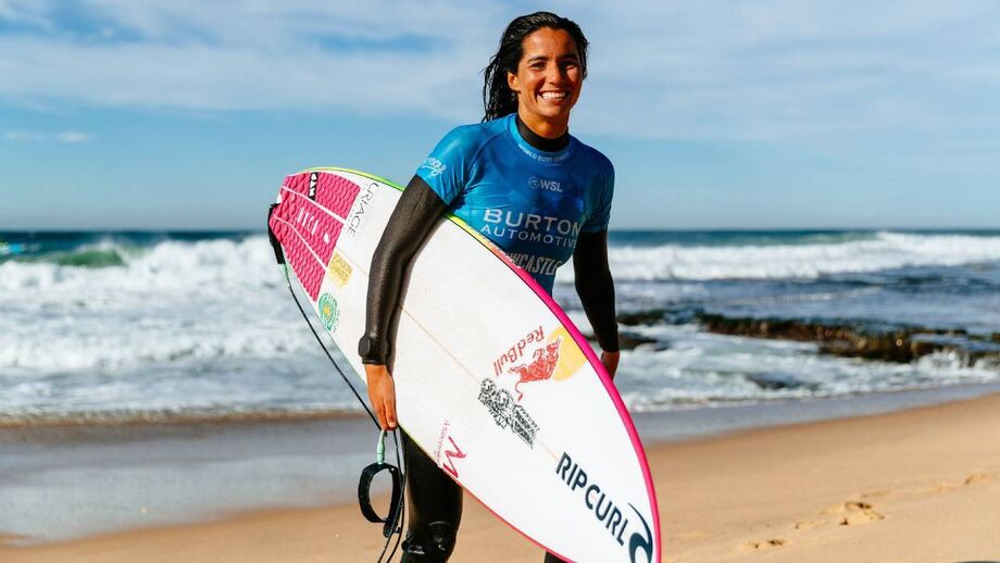Surfistas portuguesas Teresa, Kika e Yolanda destacam-se em Newcastle