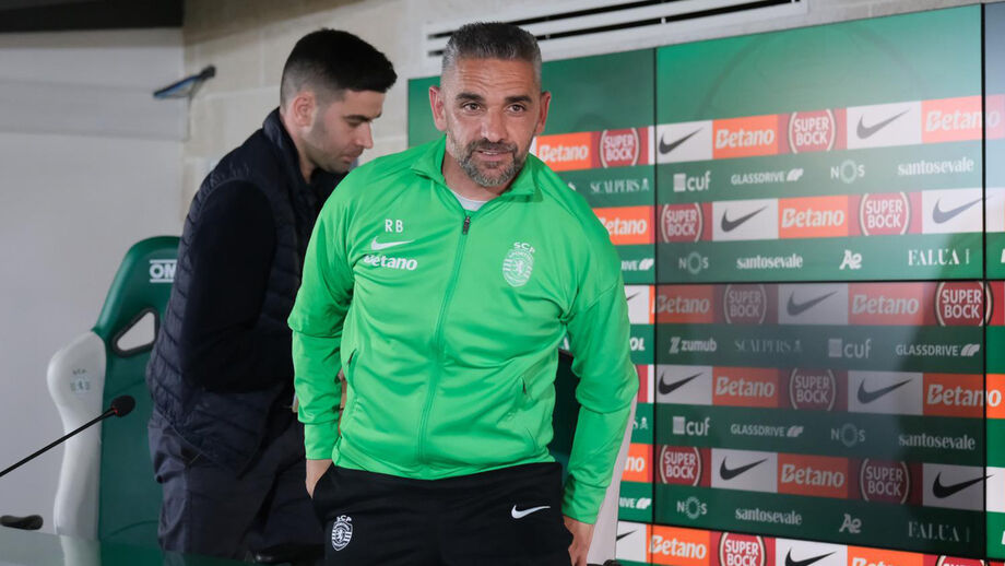 Rui Borges durante uma conferência de imprensa do Sporting