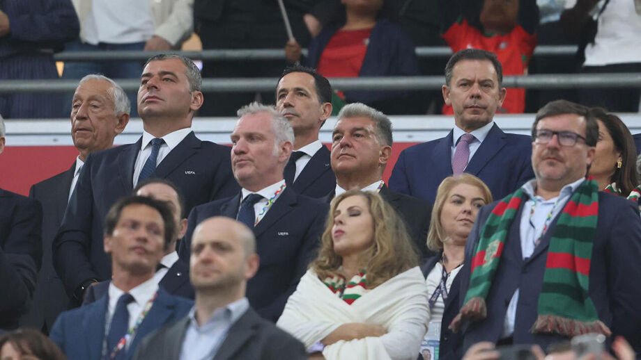 Marcelo Rebelo de Sousa e Luís Montenegro em Munique a assistir à final da Liga das Nações