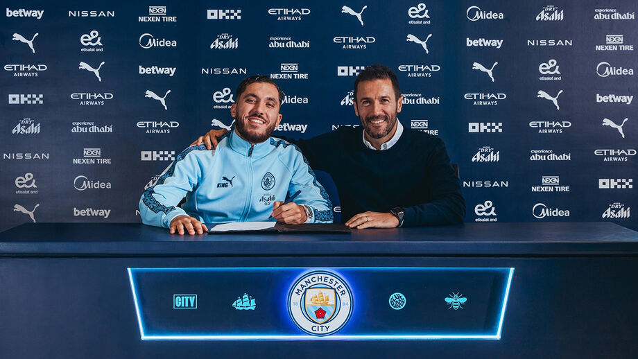 Rayan Cherki reforça o Manchester City após deixar o Lyon