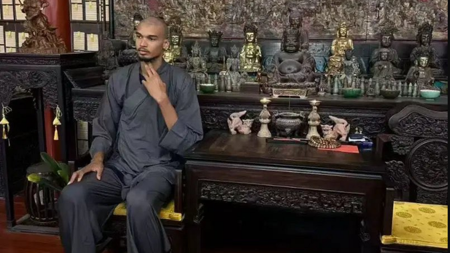 Victor Wembanyama visita templo Shaolin na China em retiro espiritual