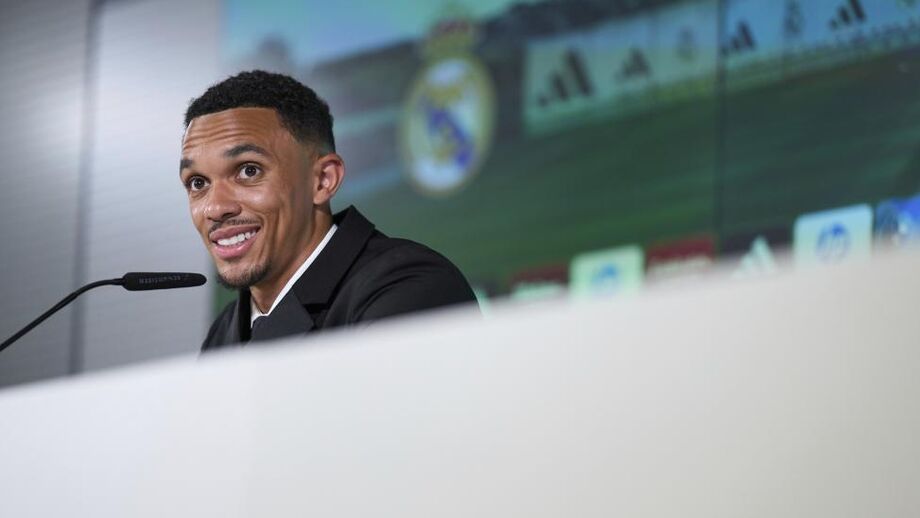Alexander-Arnold considera jogar no Real Madrid "um sonho"
