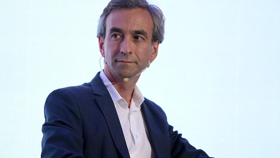 Retrato de Pedro Oliveira, economista e professor português