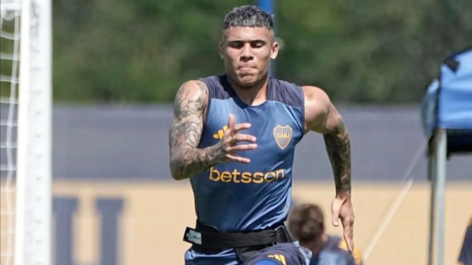 Ayrton Costa acelera para o Mundial