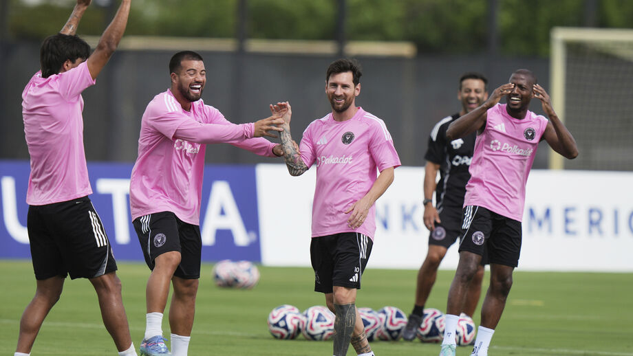 Lionel Messi prepara estreia no Mundial de Clubes