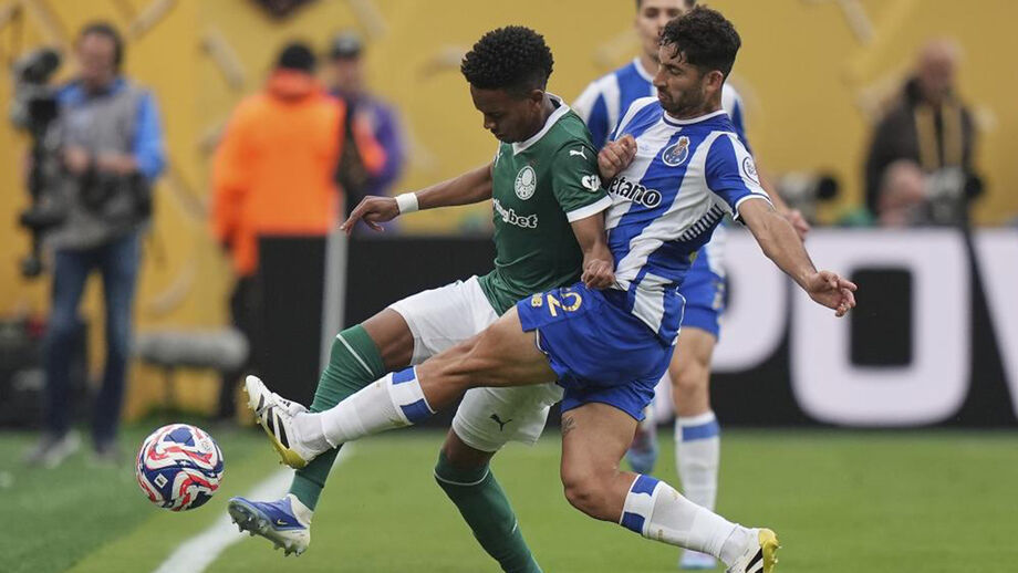Alan Varela lança jogo entre o FC Porto e o Al Ahly