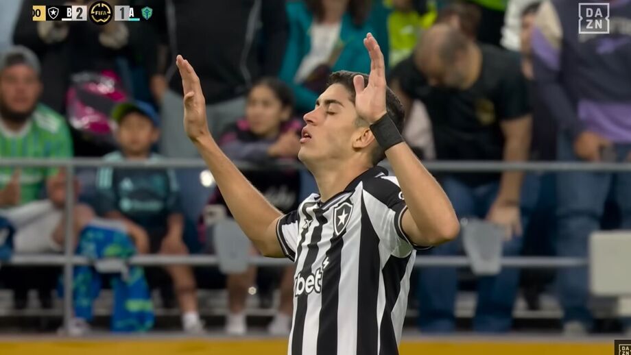 Arthur Cabral entrou aos 71 minutos no triunfo por 2-1 frente aos Seattle Sounders