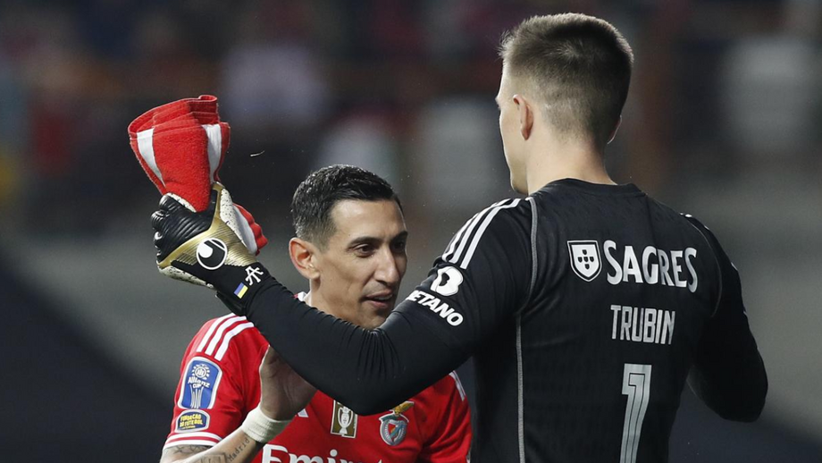 Trubin elogia Di María e Otamendi e destaca a liderança e qualidade dos companheiros de equipa