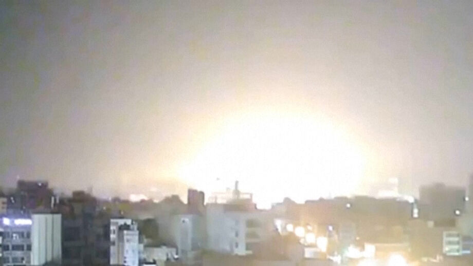 Ataques israelitas atingiram a capital do Irão