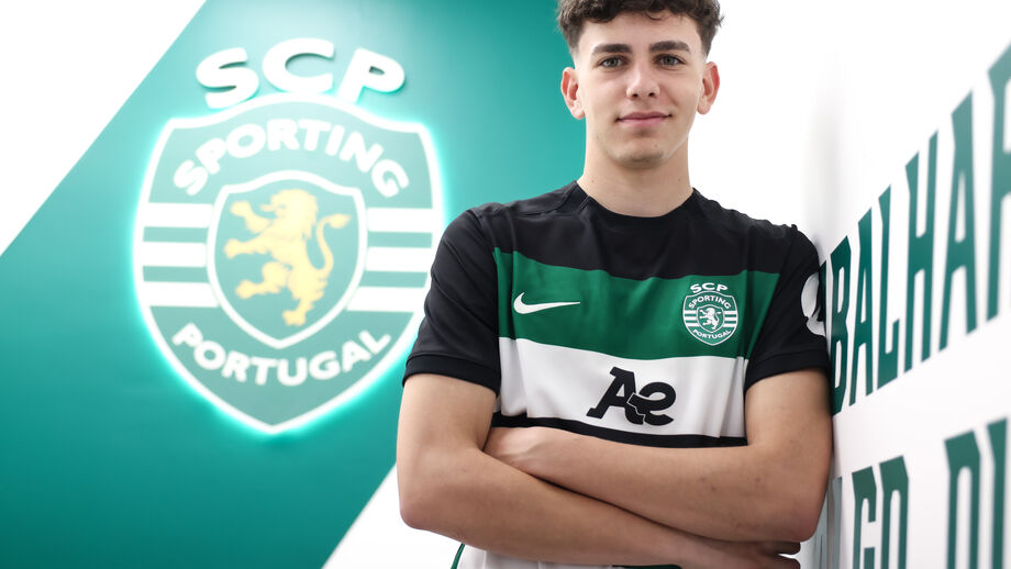 Duarte Correia assina contrato profissional com o Sporting CP
