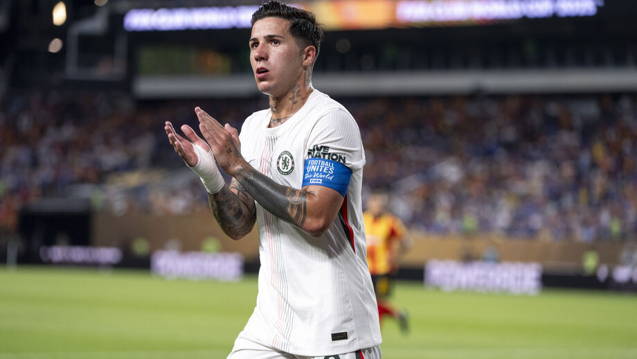 Enzo Fernández é capitão do Chelsea