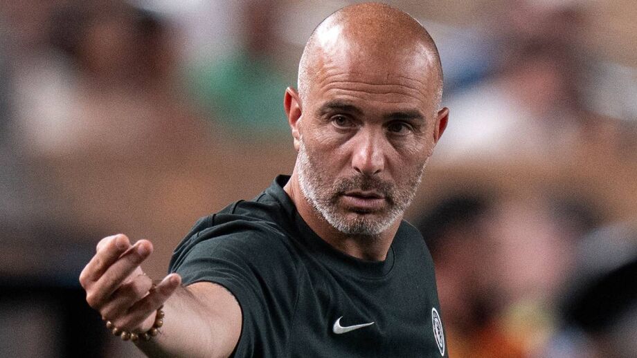 Treinador do Chelsea critica interrupções no Mundial de Clubes