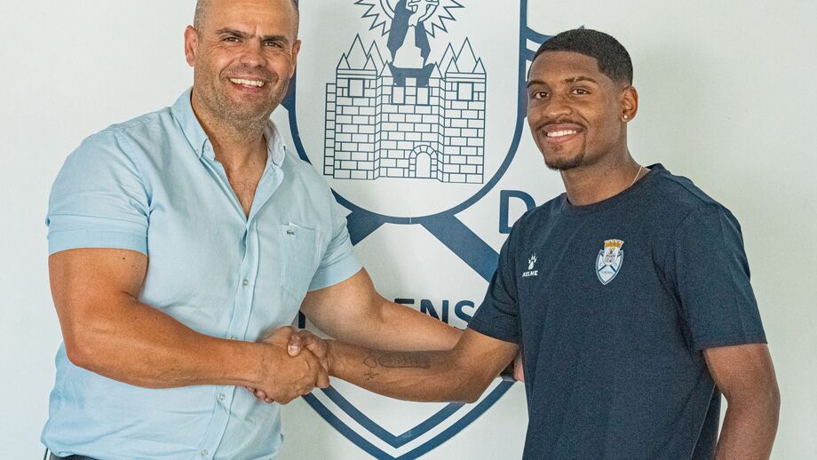 Pedrinho assina pelo Feirense após passagem pelo Marco 09