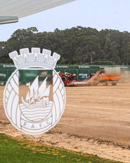 Rio Ave renova relvado e bancada do Estádio dos Arcos
