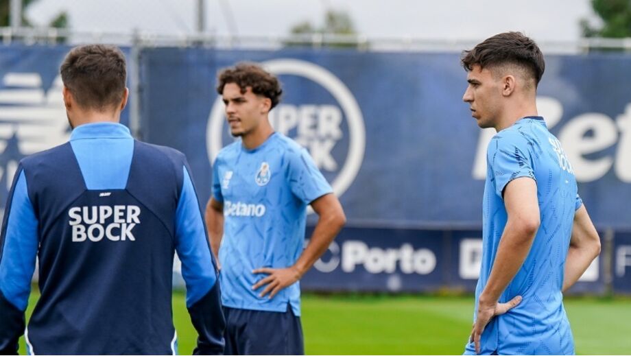 Gabri Veiga treina no Olival, no primeiro dia como reforço do FC Porto