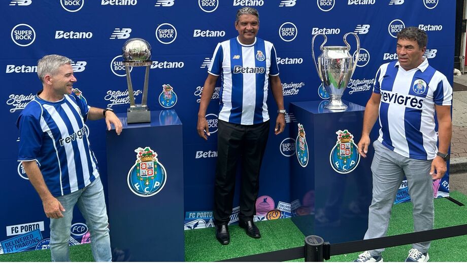 Com a Taça dos Campeões Europeus e a Taça Intercontinental