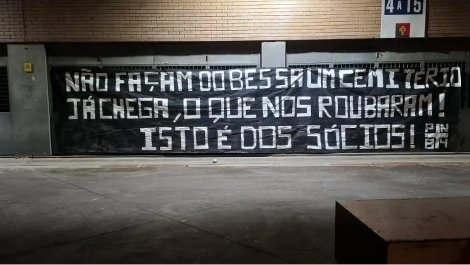 Adeptos do Boavista protestam: 'Isto é dos sócios!'