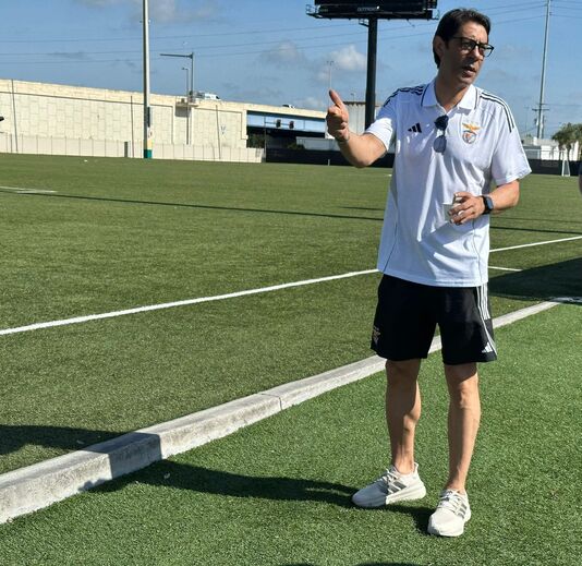 Rui Costa no treino do Benfica nos Estados Unidos
