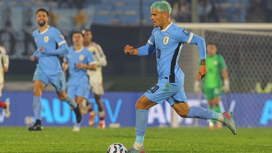 Maxi Araújo brilha na seleção uruguaia após época no Sporting