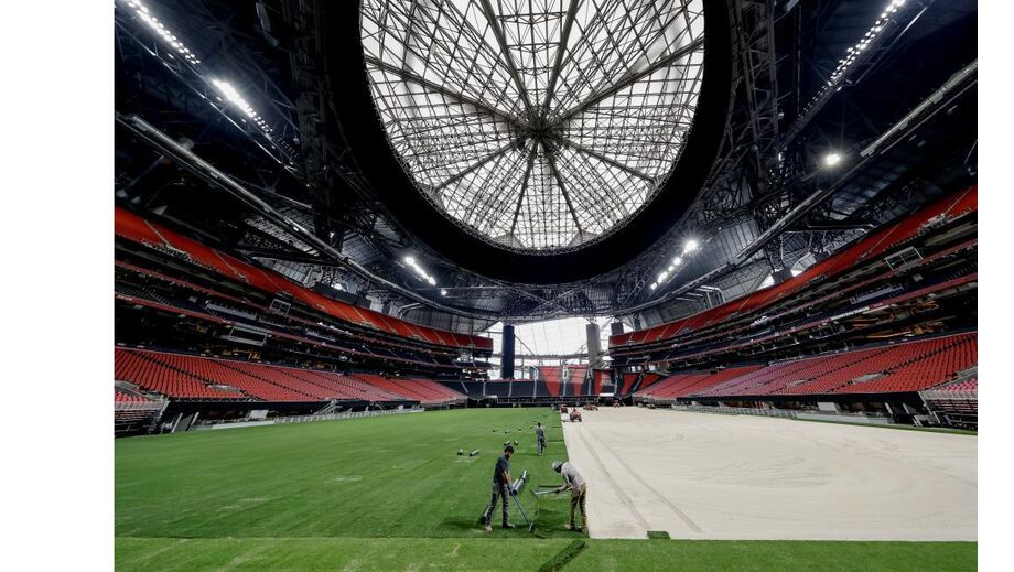 O Mercedes-Benz Stadium em Atlanta, na Geórgia