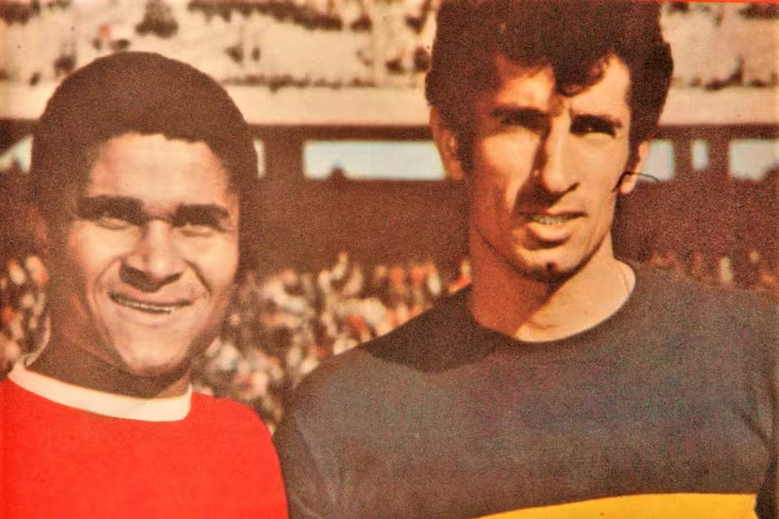 O histórico dia em que a Bombonera se levantou para aplaudir Eusébio