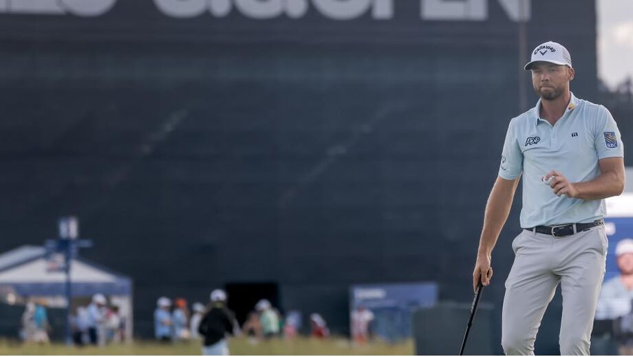 Sam Burns lidera o US Open em Pittsburgh, com Spaun e Scott perto