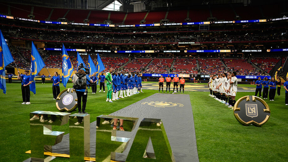 Jogo entre Los Angeles FC e Chelsea FC no Mercedes-Benz Stadium