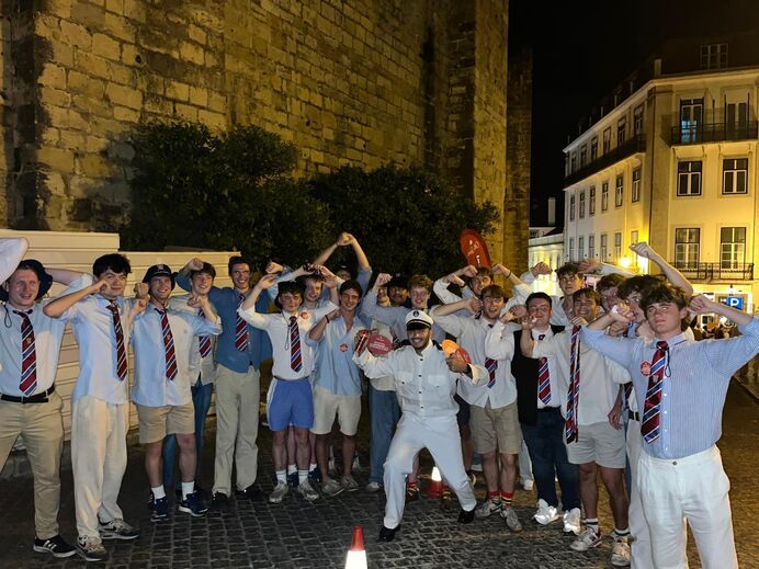 Em Lisboa, Old Spice refresca a noite dos Santos Populares
