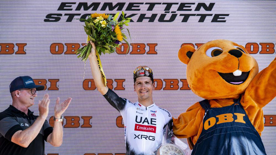 João Almeida vence Volta à Suíça após triunfo na cronoescalada