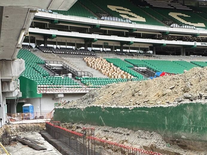 Uma imagem aproximada da intervenção no fosso