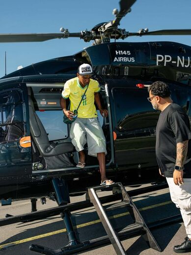 Lamine Yamal aproveita as férias no Brasil